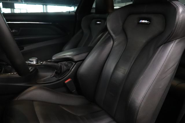 Used 2018 BMW M4 Coupe RWD image 11