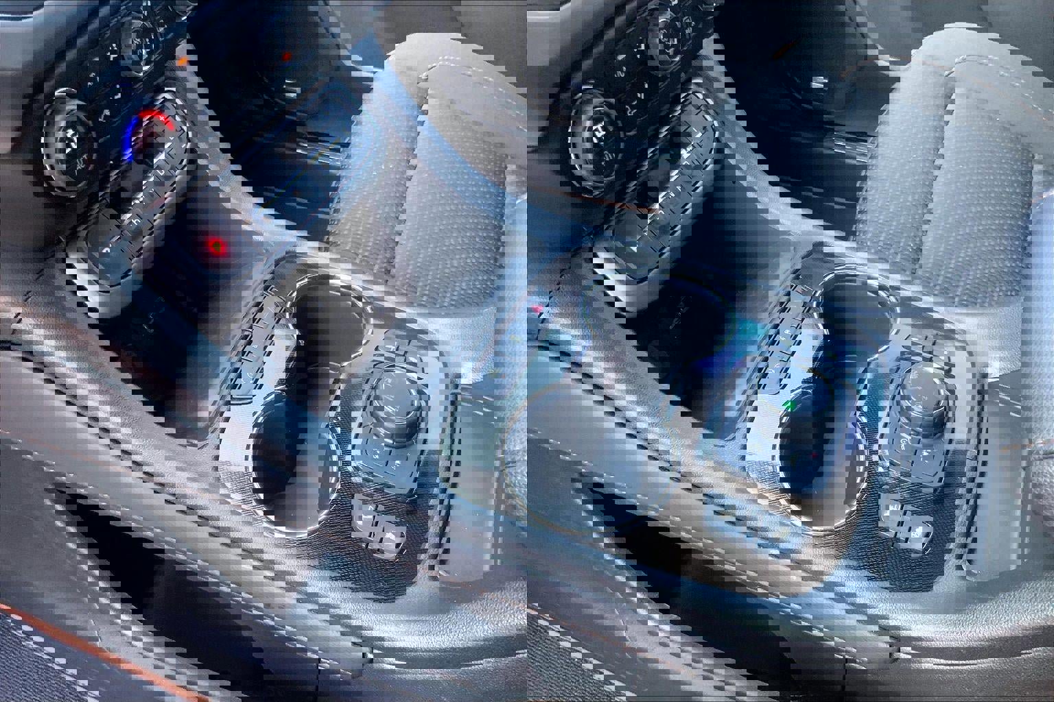 Used 2023 GMC Acadia AT4 image 17