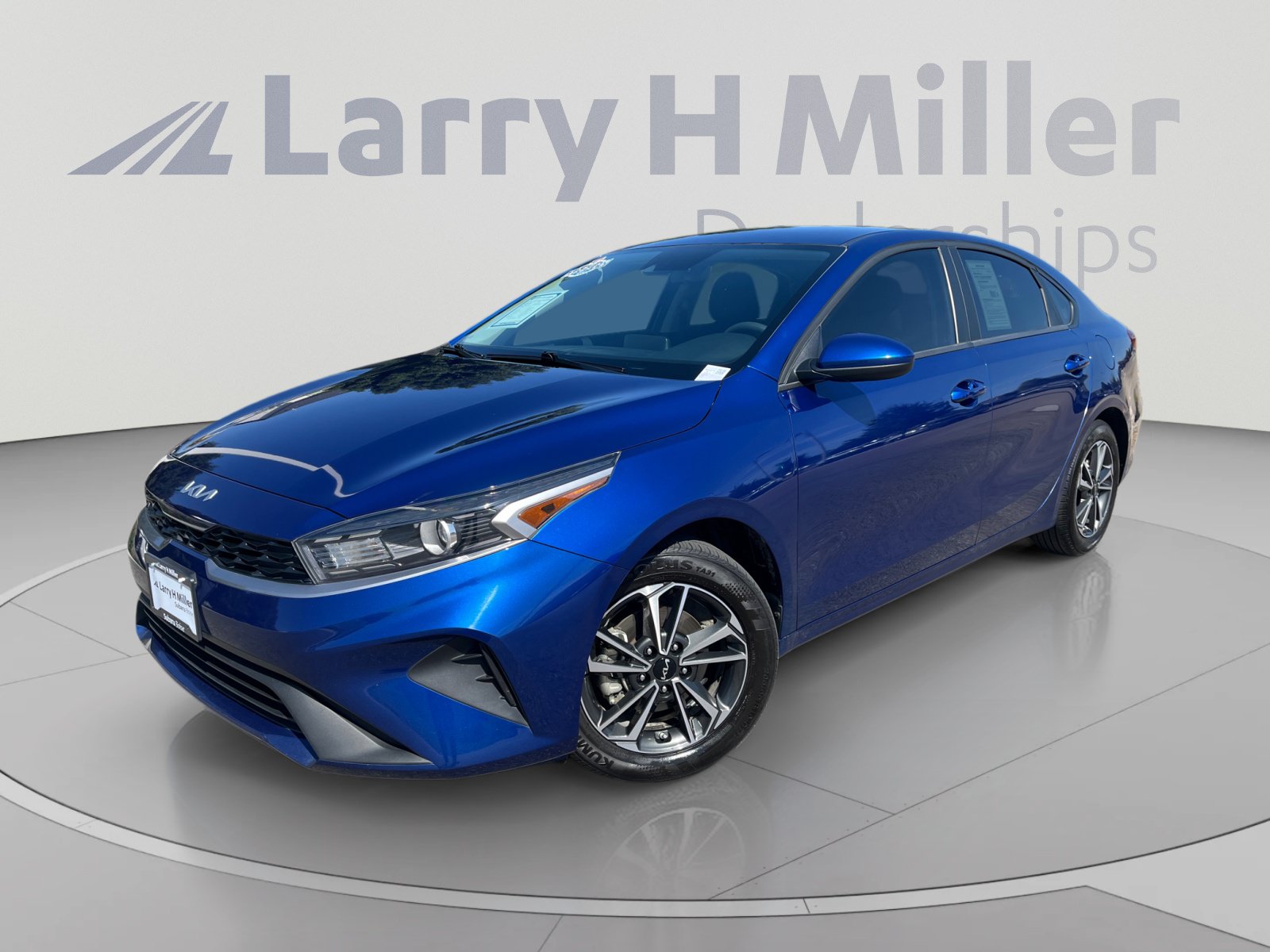 Used 2024 Kia Forte LXS FWD image 1