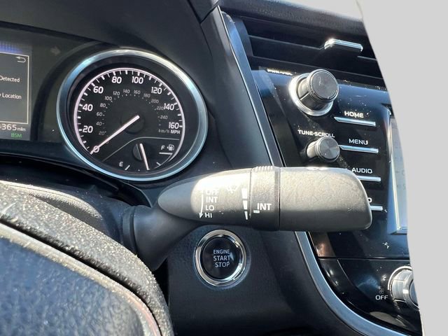 Certified 2018 Toyota Camry LE w/ Convenience Package image 26