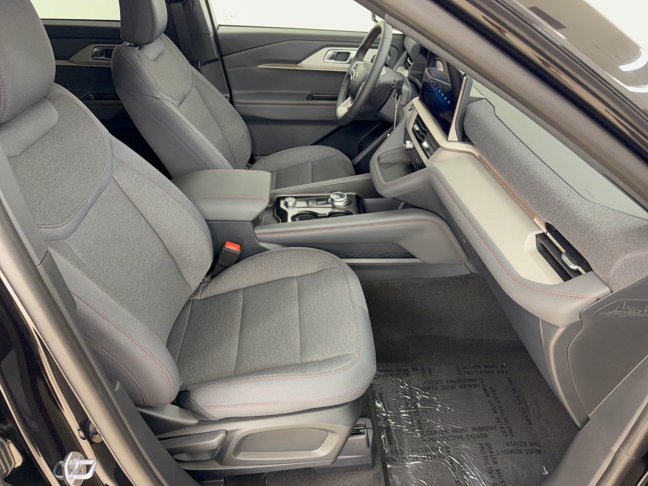 New 2027 Ford Explorer Active RWD image 30