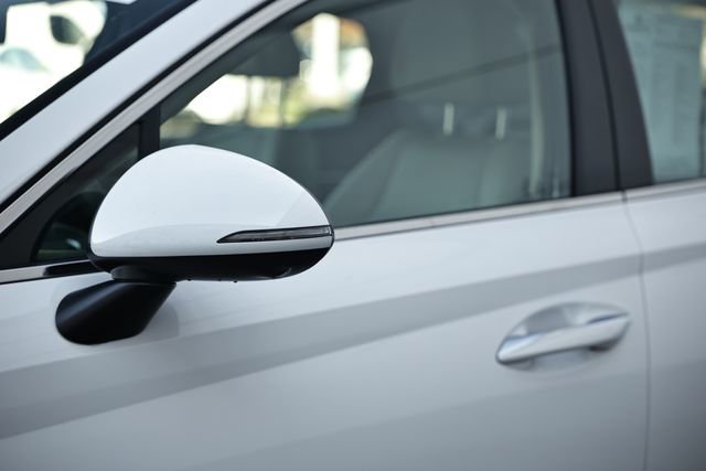 Used 2023 Hyundai Sonata Limited image 11