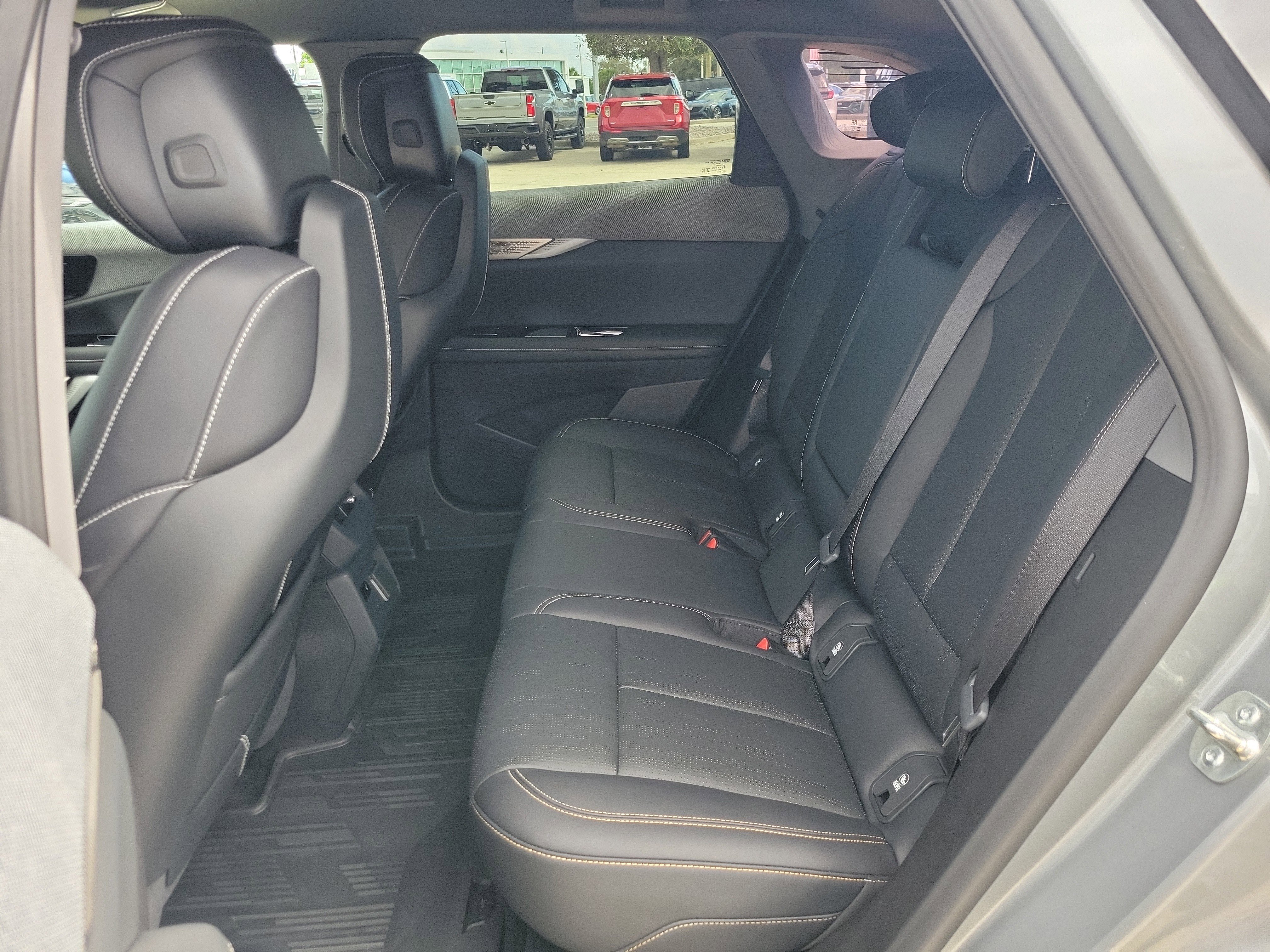 Certified 2025 Cadillac Optiq Sport 2 w/ LPO, Floor Liner Package image 16