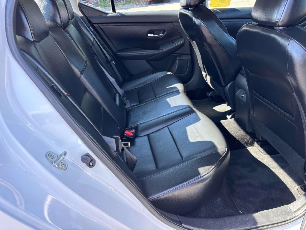 Used 2023 Nissan Sentra SR w/ SR Premium Package FWD image 12