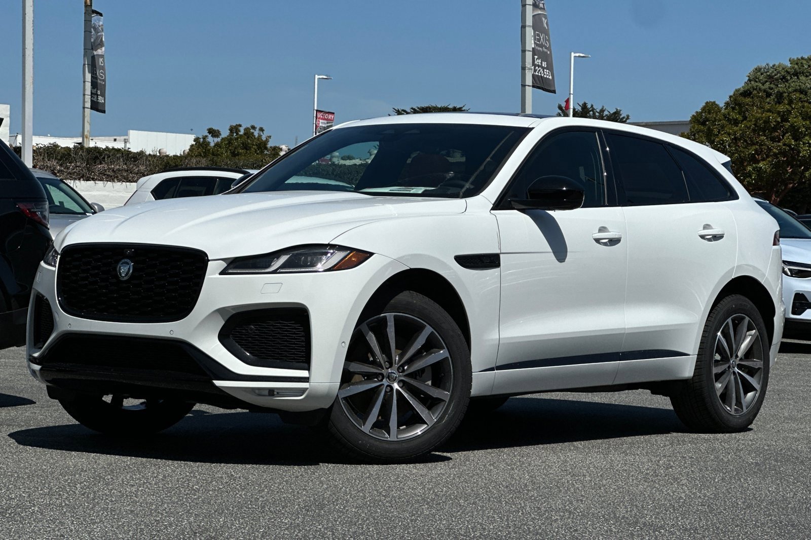 New 2026 Jaguar F-PACE R-Dynamic S image 1