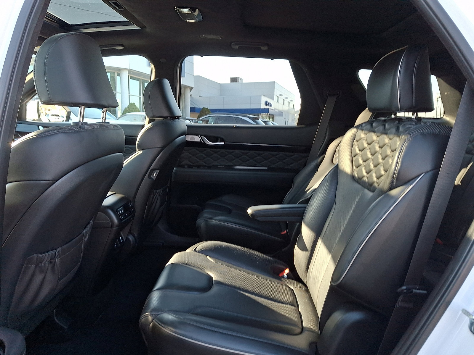 Certified 2022 Hyundai Palisade Calligraphy image 10