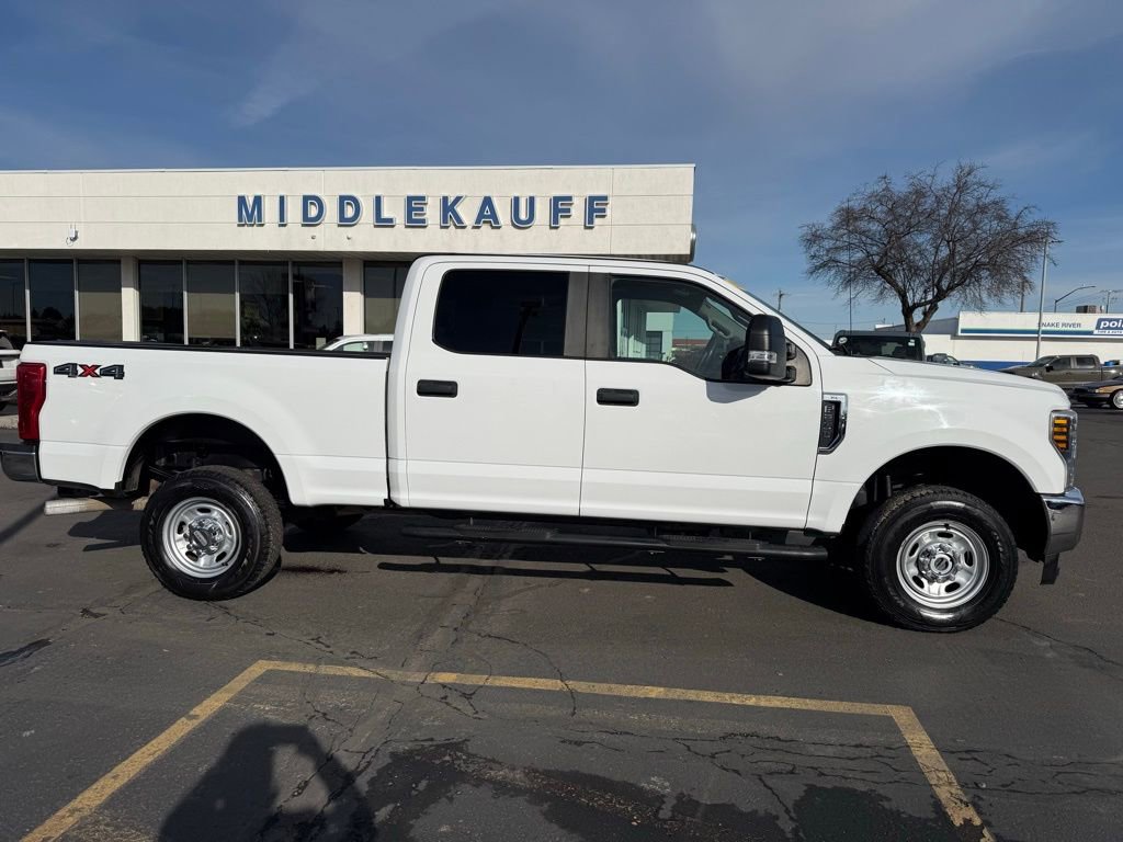 Used 2018 Ford F250 XL w/ Power Equipment Group AWD/4WD image 6