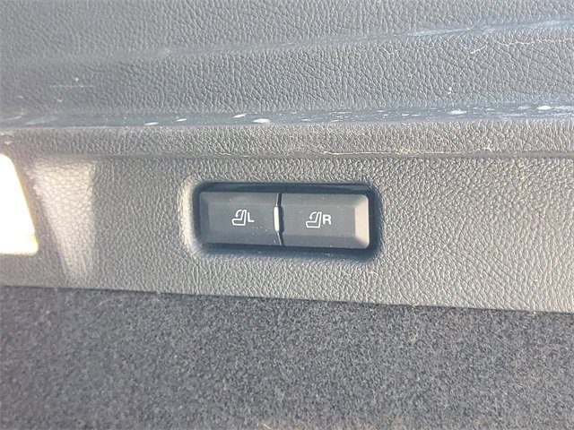 Used 2023 Lincoln Corsair AWD w/ Equipment Group 101A image 9