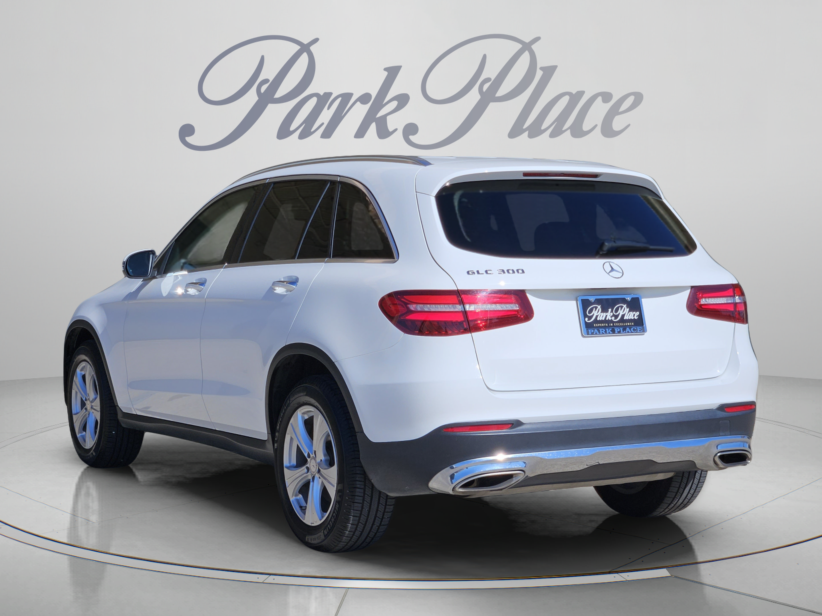 Used 2016 Mercedes-Benz GLC 300 image 3