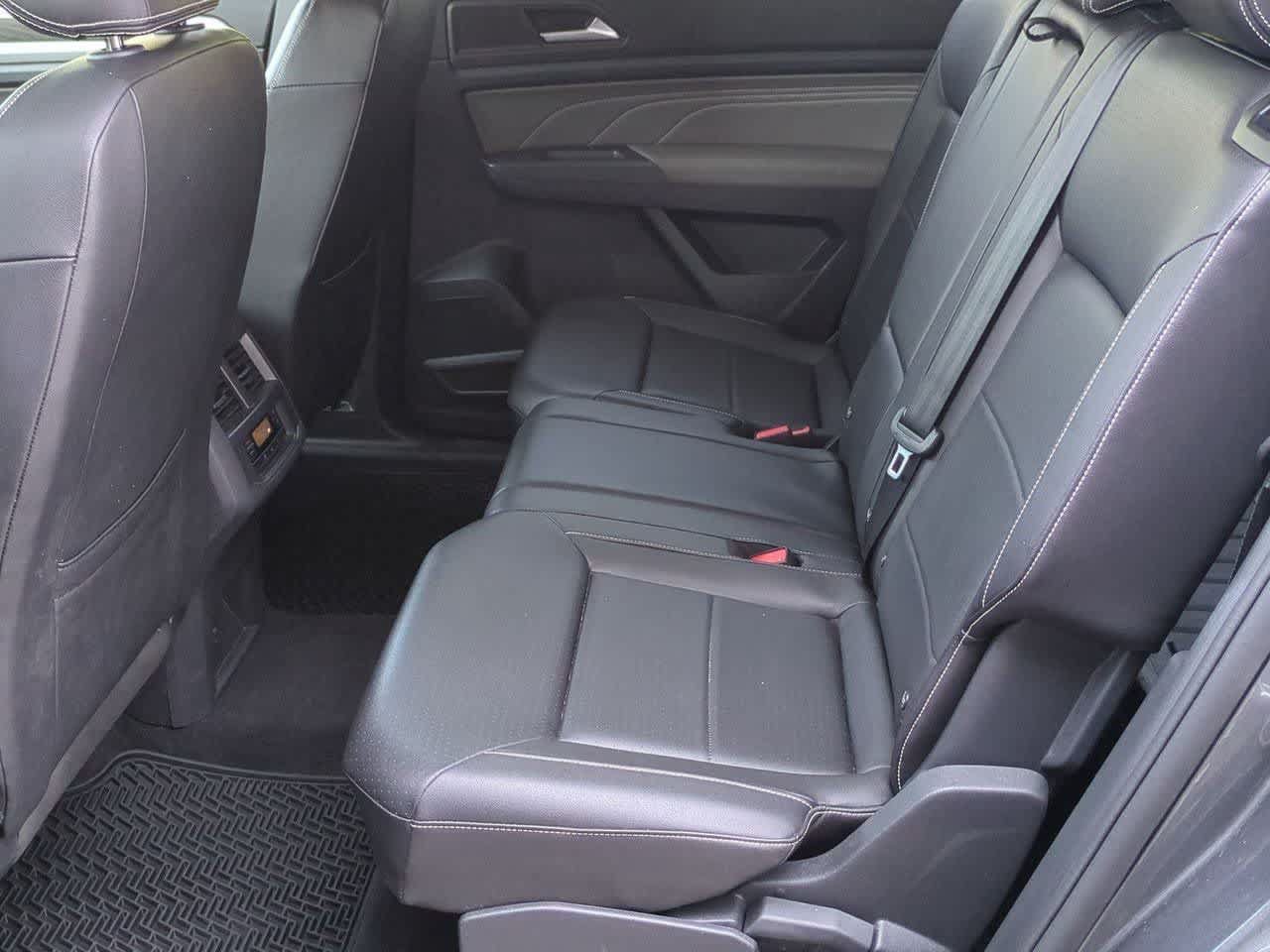 Used 2023 Volkswagen Atlas SE AWD/4WD image 18