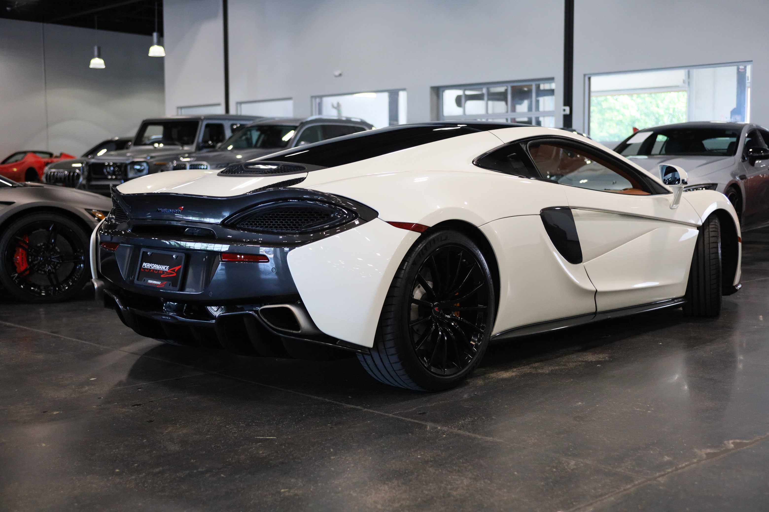 Used 2017 McLaren 570S RWD image 6