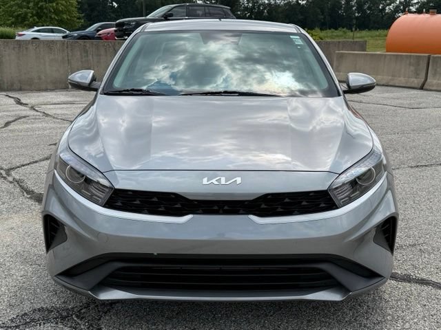 Used 2024 Kia Forte LXS w/ LXS Technology Package FWD image 2