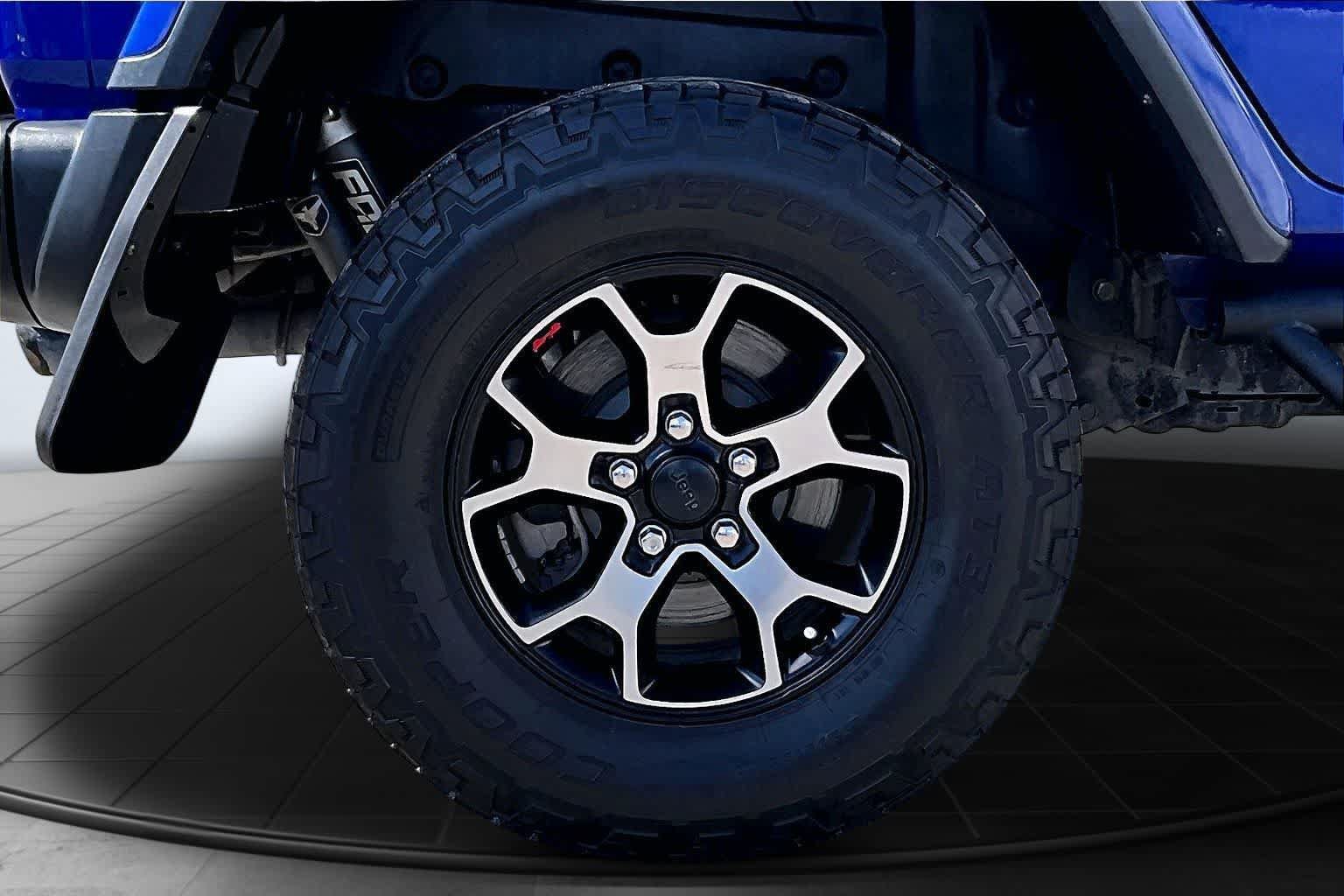 Used 2018 Jeep Wrangler Unlimited Rubicon AWD/4WD image 35