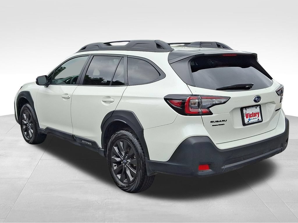 Used 2025 Subaru Outback Onyx Edition AWD/4WD image 4