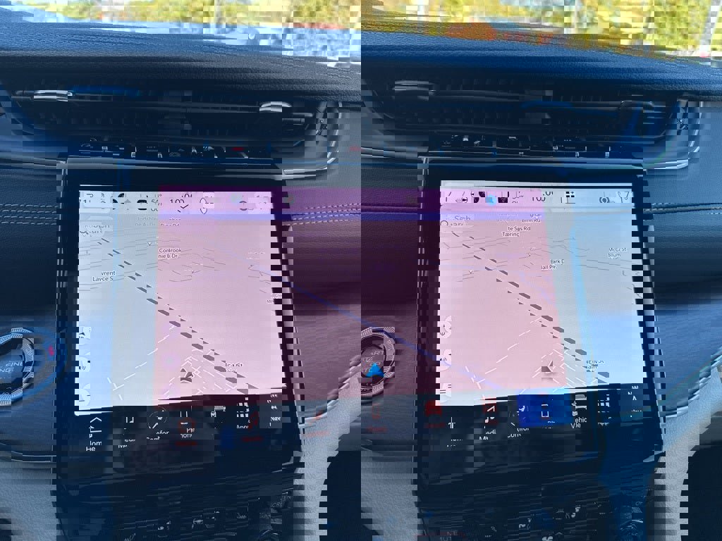 New 2025 Jeep Grand Cherokee L Limited w/ Luxury Tech Group II image 21