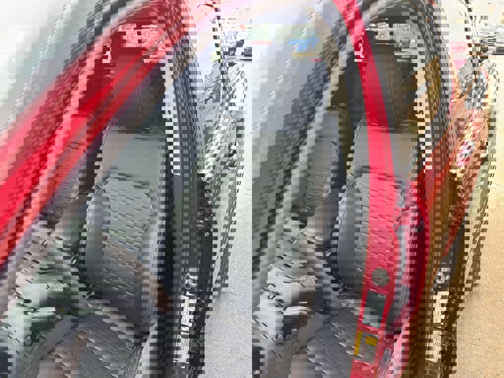 New 2025 Ford Ranger Lariat w/ Chrome Accent Package image 30