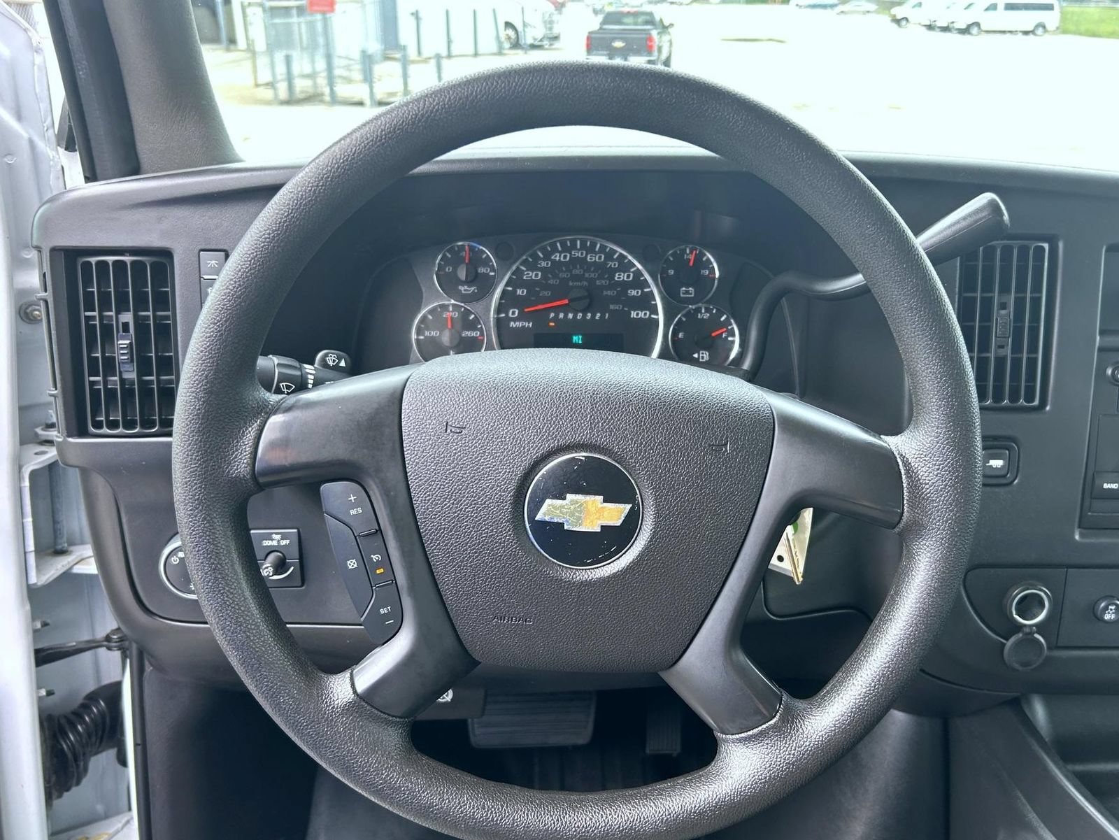 Used 2014 Chevrolet Express 1500 RWD image 12