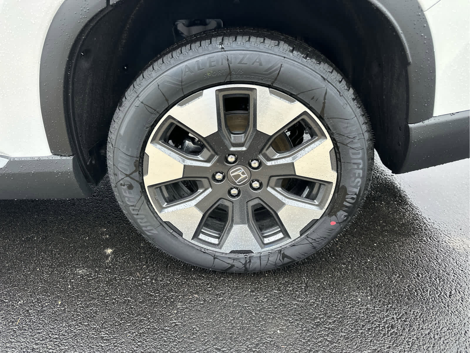 New 2026 Honda Pilot Touring image 12