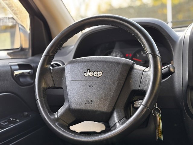 Used 2010 Jeep Compass Sport image 15