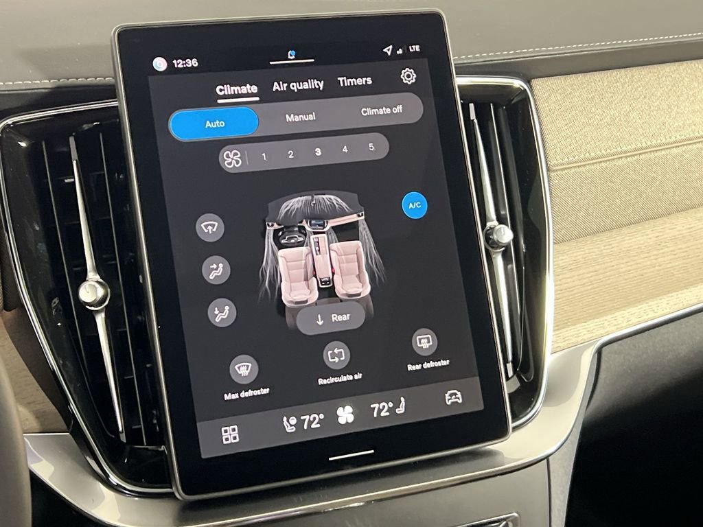 New 2026 Volvo XC90 B6 Plus w/ Protection Package image 15