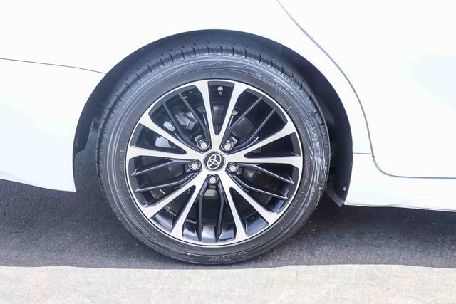 Used 2019 Toyota Camry SE FWD image 9