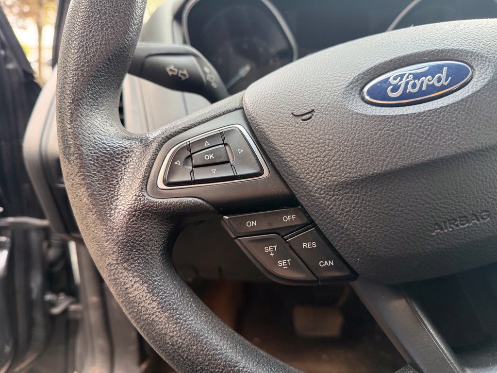 Used 2017 Ford Focus SE FWD image 17