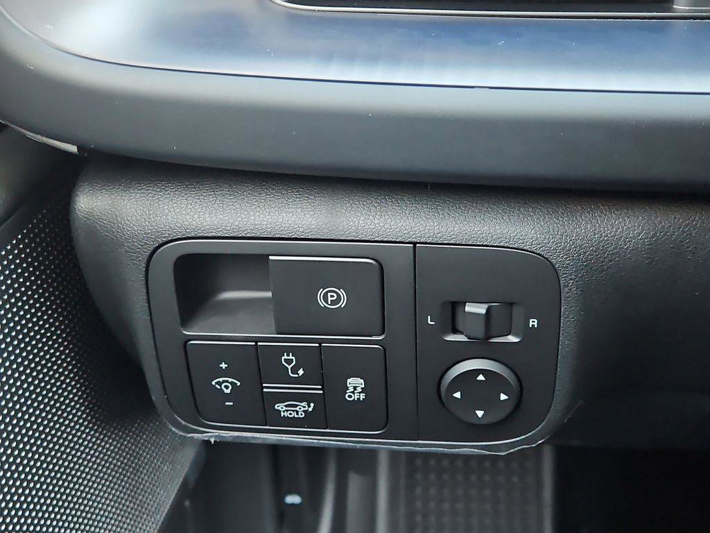 New 2025 Hyundai Ioniq 6 SEL image 9