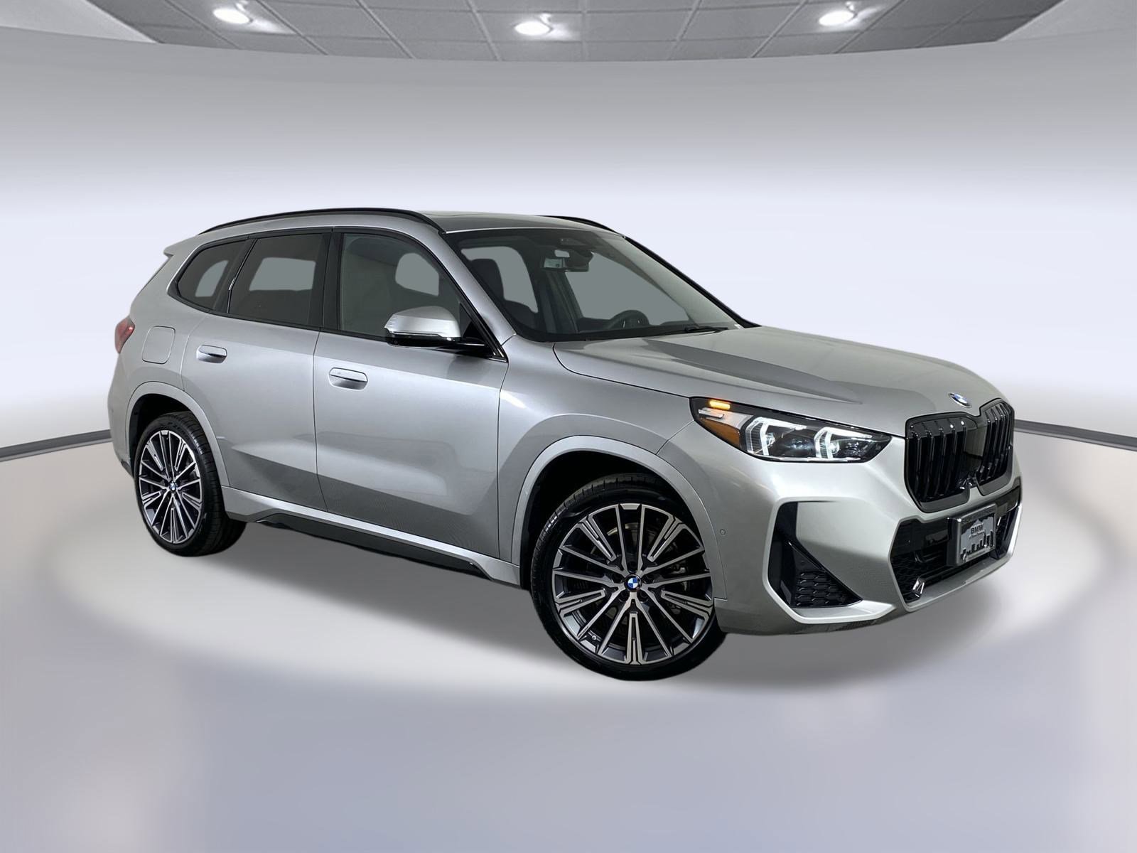 Used 2025 BMW X1 xDrive28i w/ Technology Package image 6