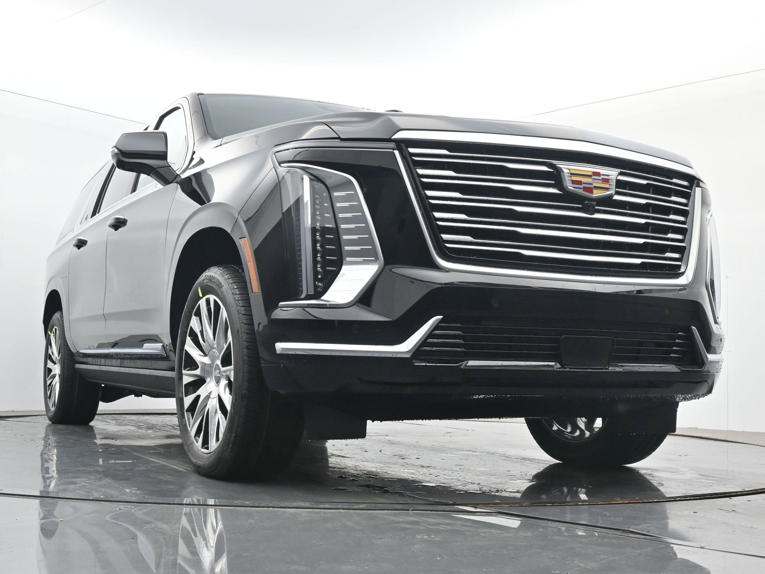 New 2026 Cadillac Escalade ESV Platinum Luxury w/ LPO, Floor Liner Package AWD/4WD image 22