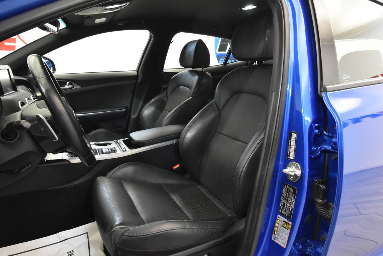 Used 2019 Kia Stinger GT image 11