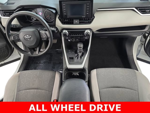 Used 2021 Toyota RAV4 XLE image 9
