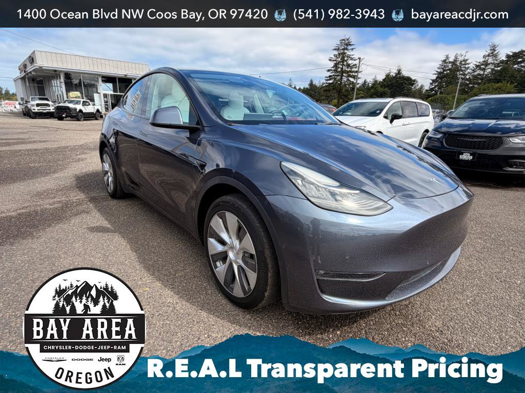 Used 2021 Tesla Model Y Long Range AWD/4WD image 3