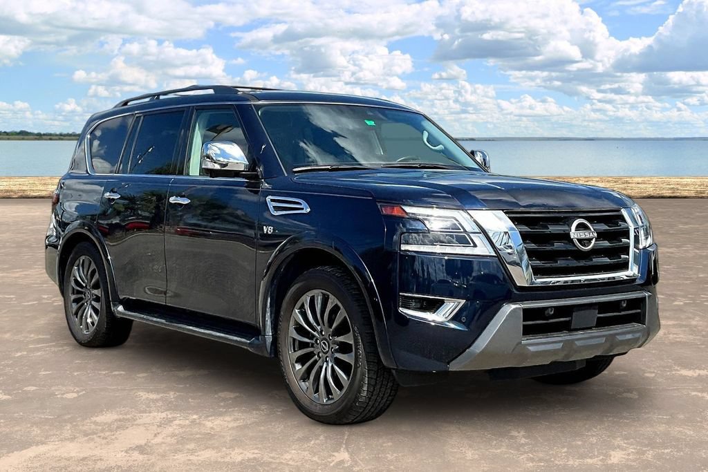 Used 2022 Nissan Armada Platinum w/ Captain's Chairs Package RWD image 3
