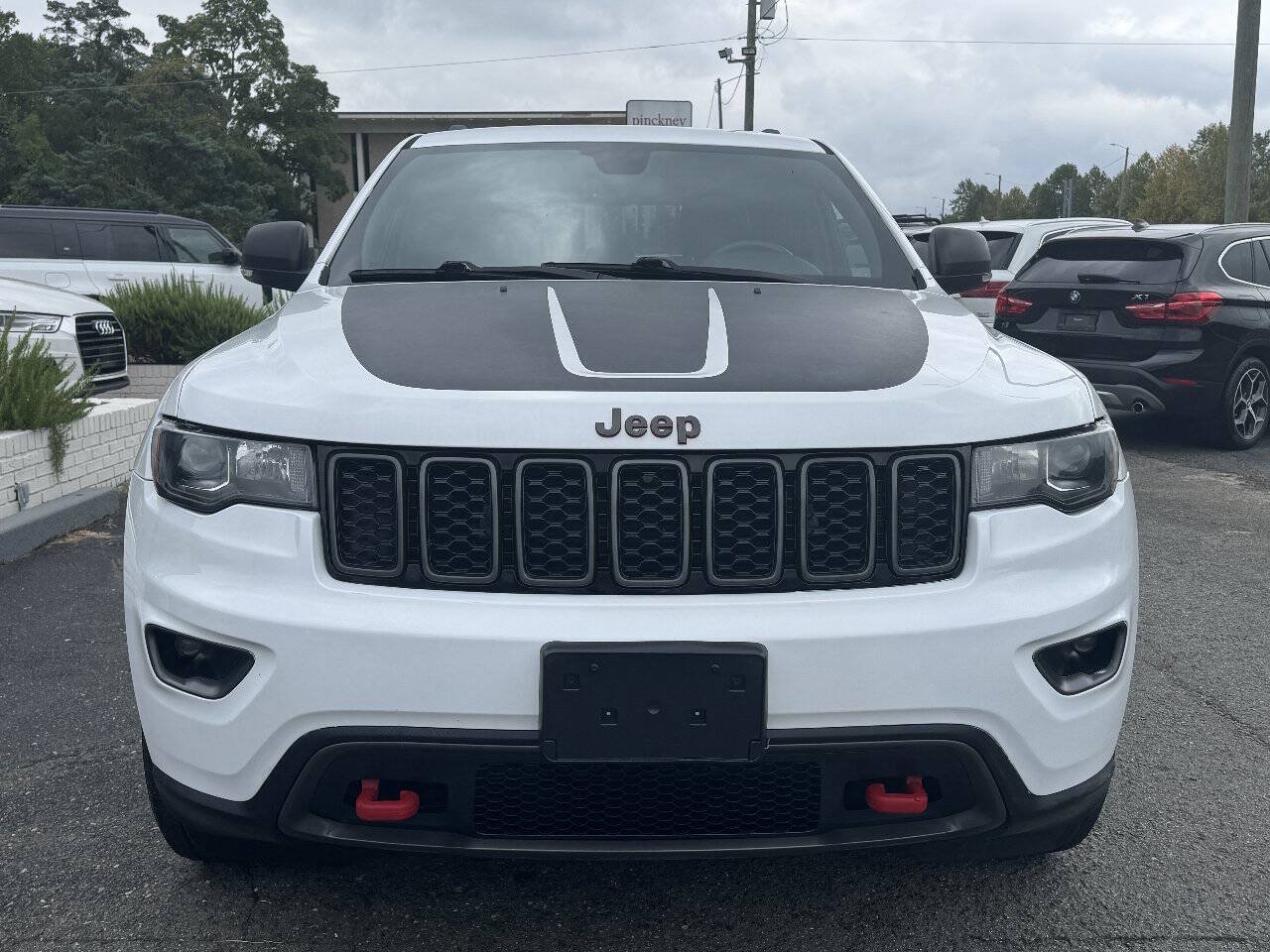 Used 2018 Jeep Grand Cherokee Trailhawk AWD/4WD image 3