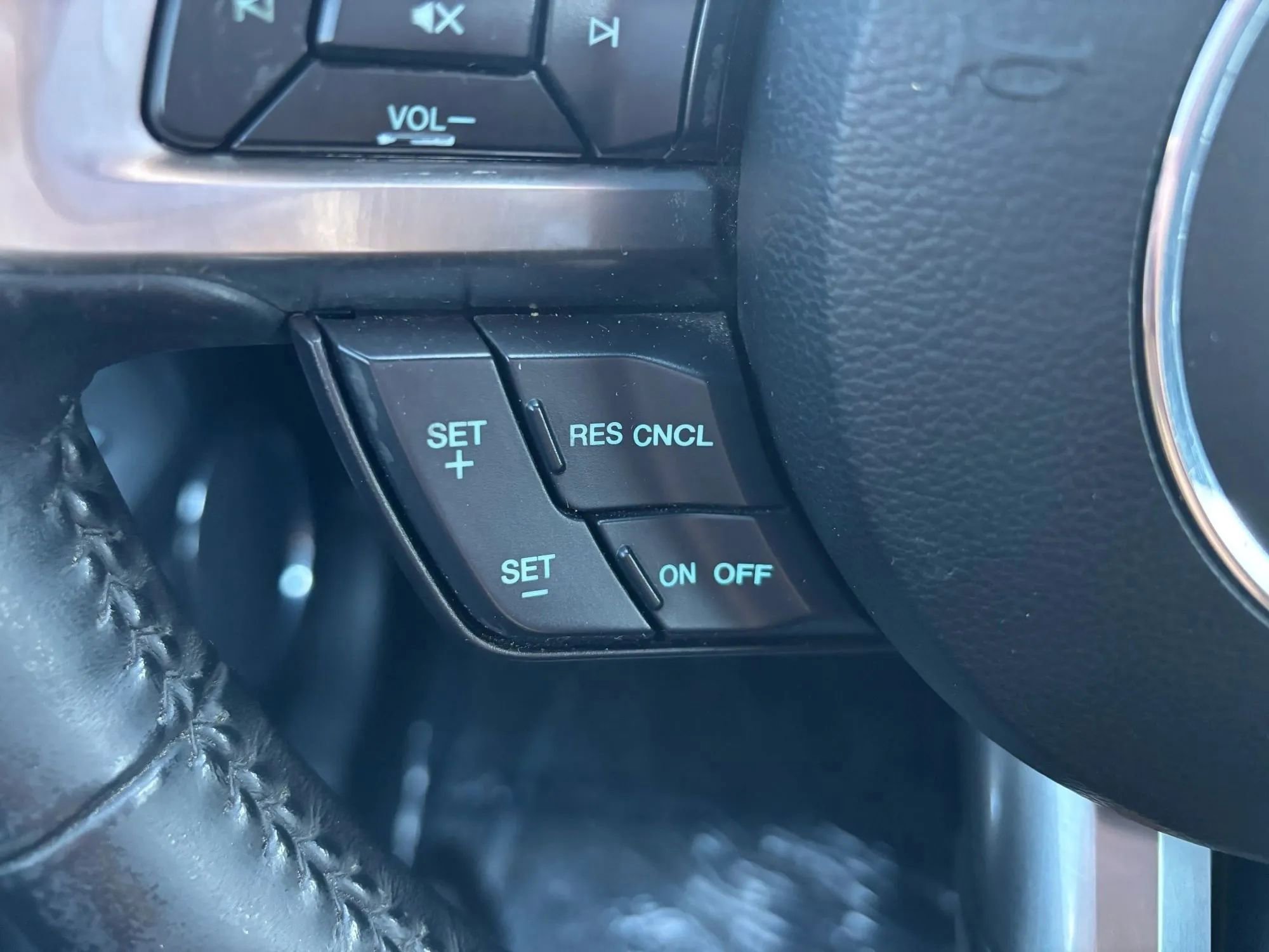 Used 2020 Ford Mustang Premium image 12