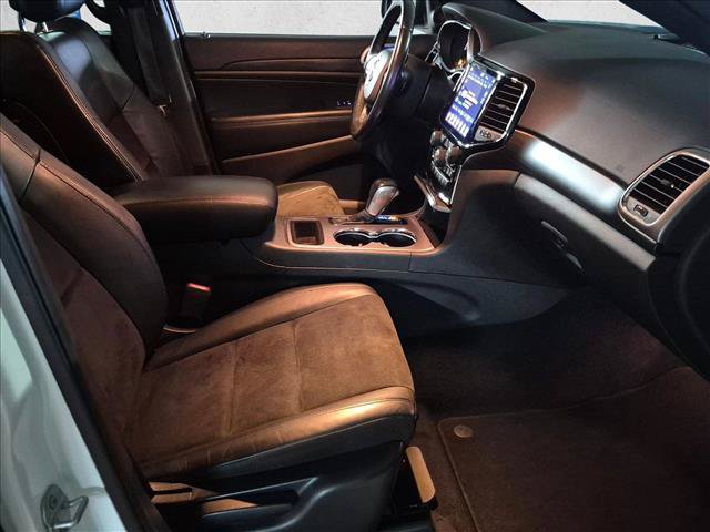 Used 2019 Jeep Grand Cherokee Laredo w/ Laredo X Package RWD image 13