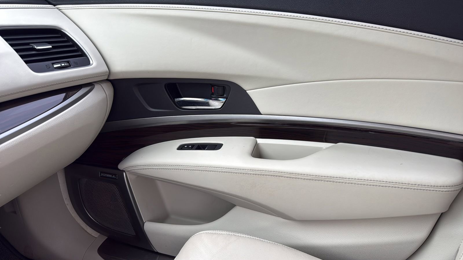 Used 2016 Acura RLX w/ Advance Package FWD image 21