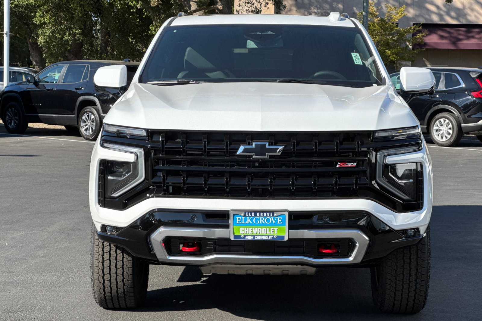 New 2027 Chevrolet Suburban Z71 w/ Comfort Package AWD/4WD image 8