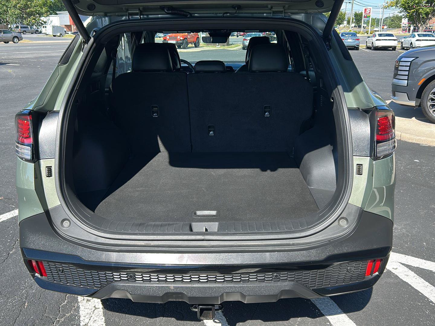 Used 2025 Kia Sportage X-Line w/ Premium Package AWD/4WD image 7