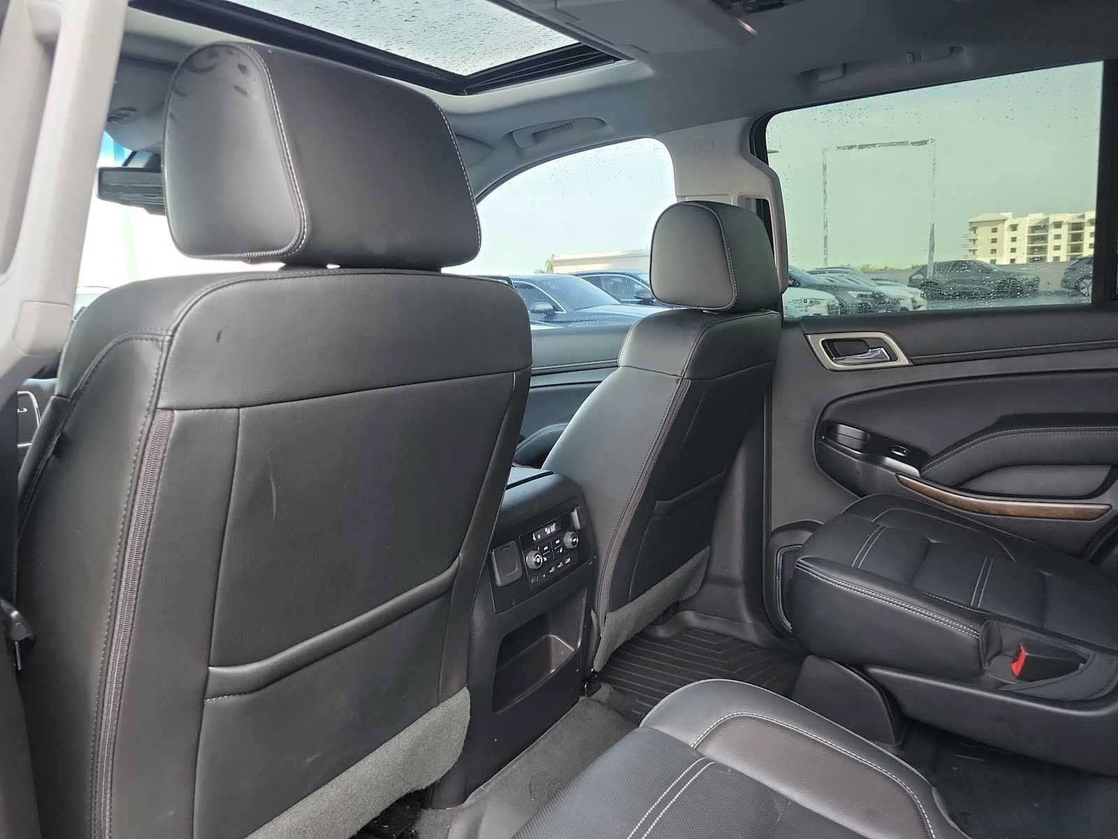 Used 2020 GMC Yukon Denali w/ Denali Ultimate Package RWD image 15