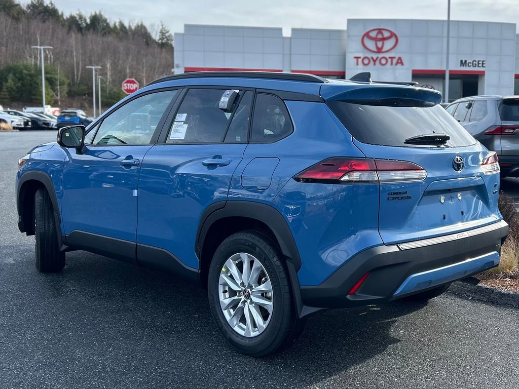 New 2026 Toyota Corolla Cross LE w/ Moonroof Package image 3