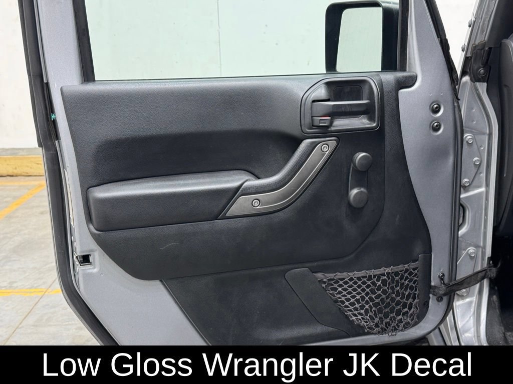 Used 2018 Jeep Wrangler Sport AWD/4WD image 14