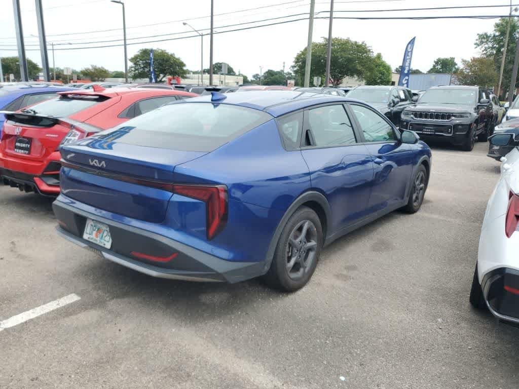 Used 2025 Kia K4 FWD image 2