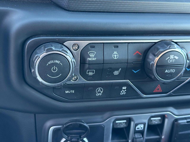 Used 2018 Jeep Wrangler Unlimited Sport S image 25