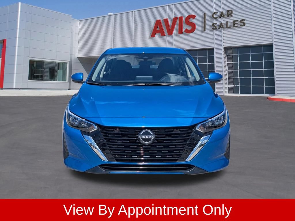 Used 2025 Nissan Sentra SV FWD image 2