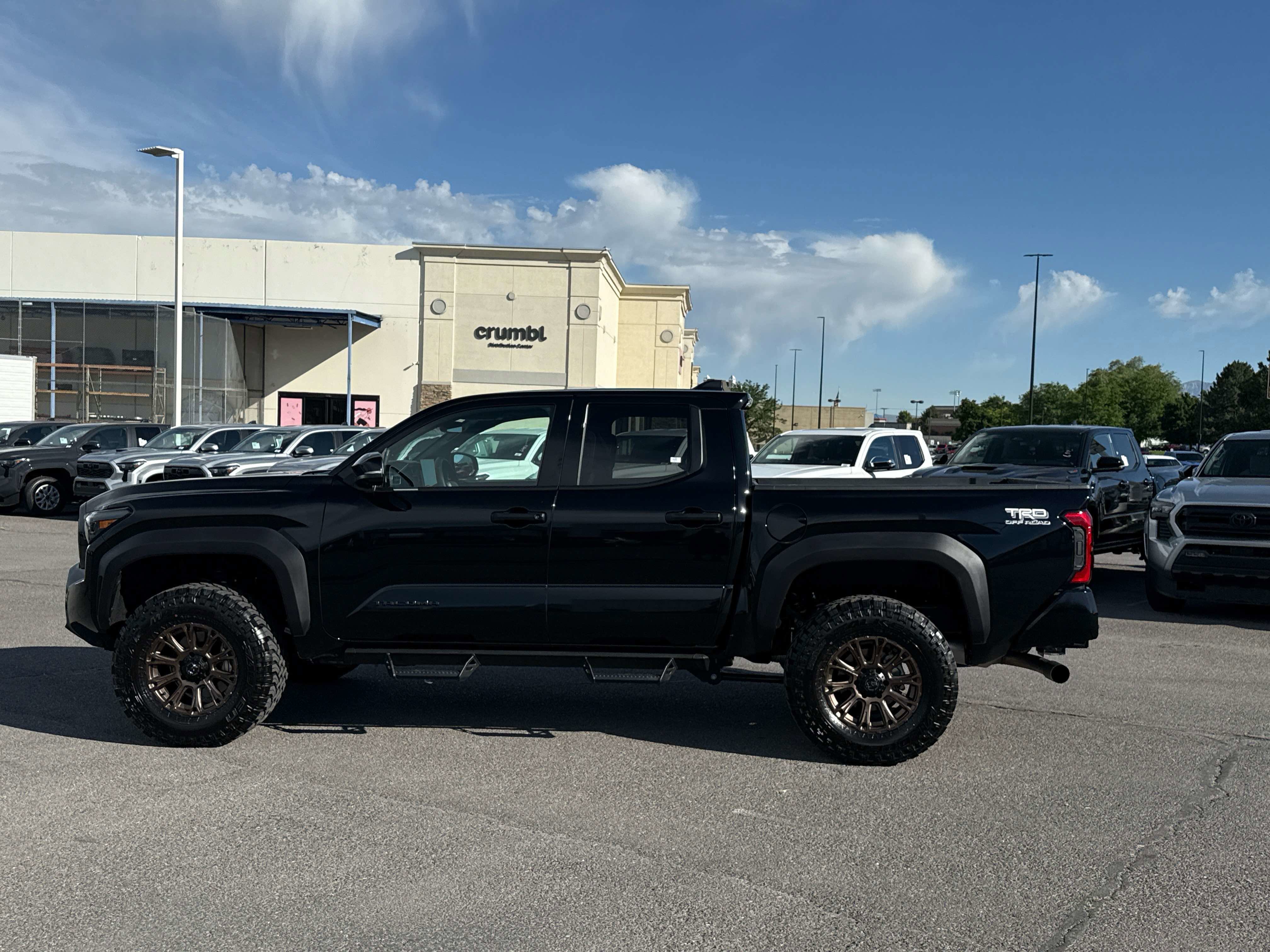 Used 2025 Toyota Tacoma TRD Off-Road w/ TRD Off Road Premium Package AWD/4WD image 6
