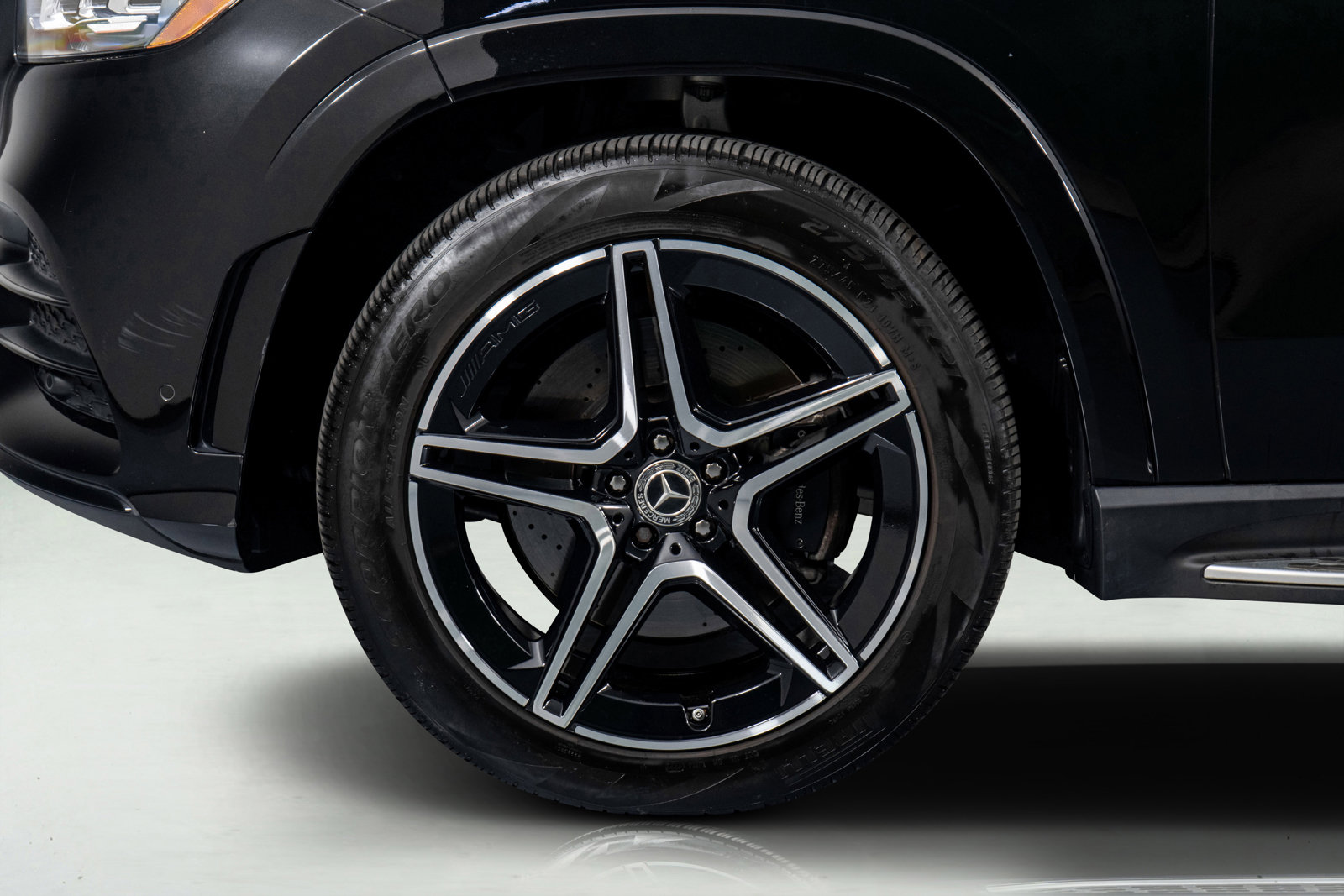 Used 2023 Mercedes-Benz GLS 580 4MATIC image 21