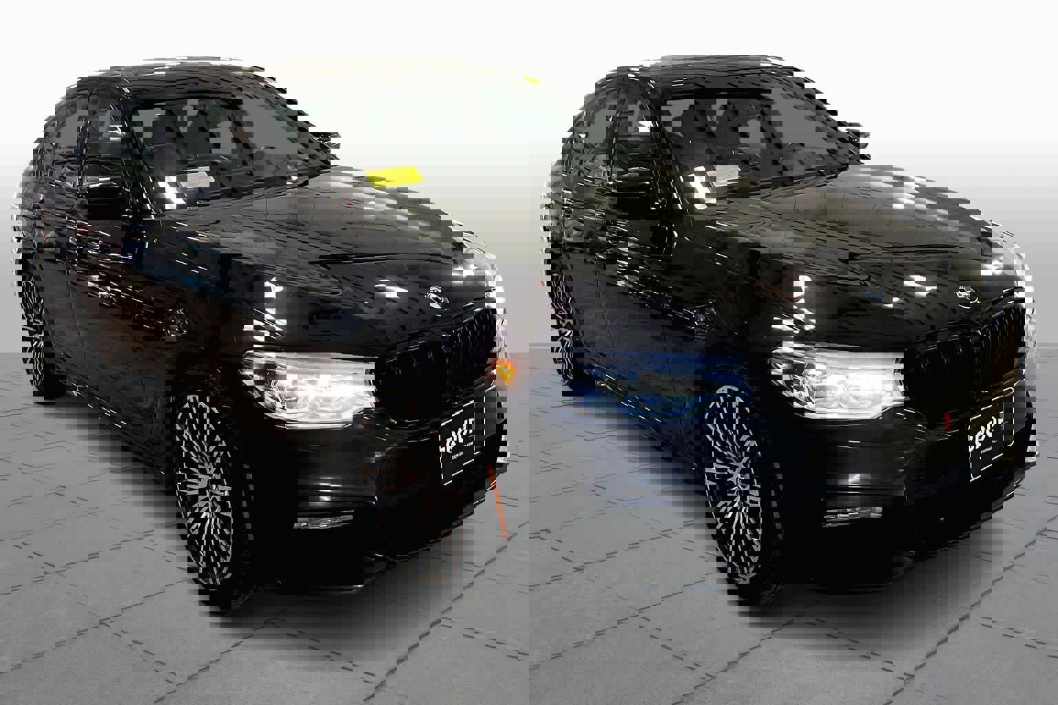 Used 2017 BMW 540i xDrive image 2