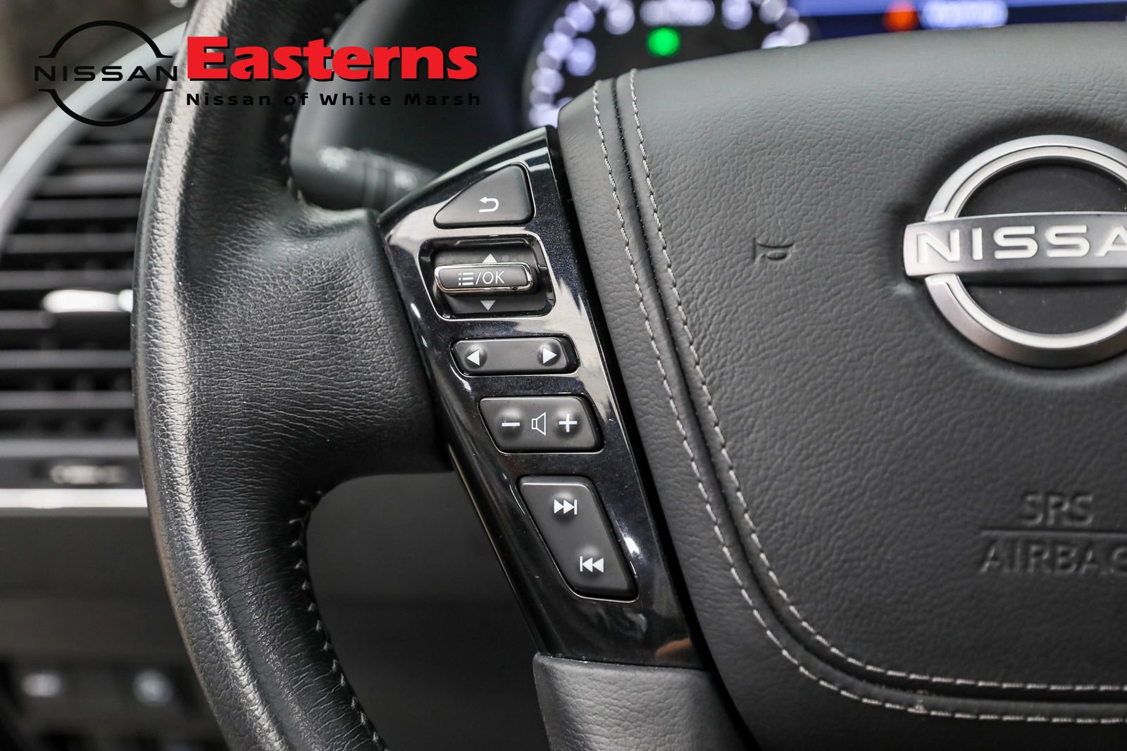 Used 2023 Nissan Armada Platinum w/ Captain's Chairs Package image 15