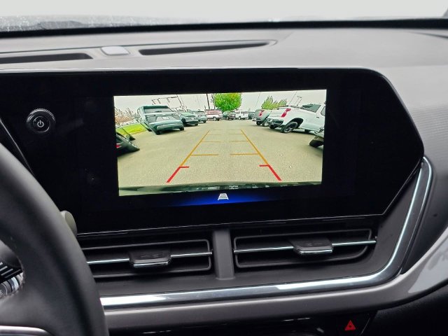 Used 2025 Chevrolet Trax ACTIV w/ Driver Confidence Package FWD image 24